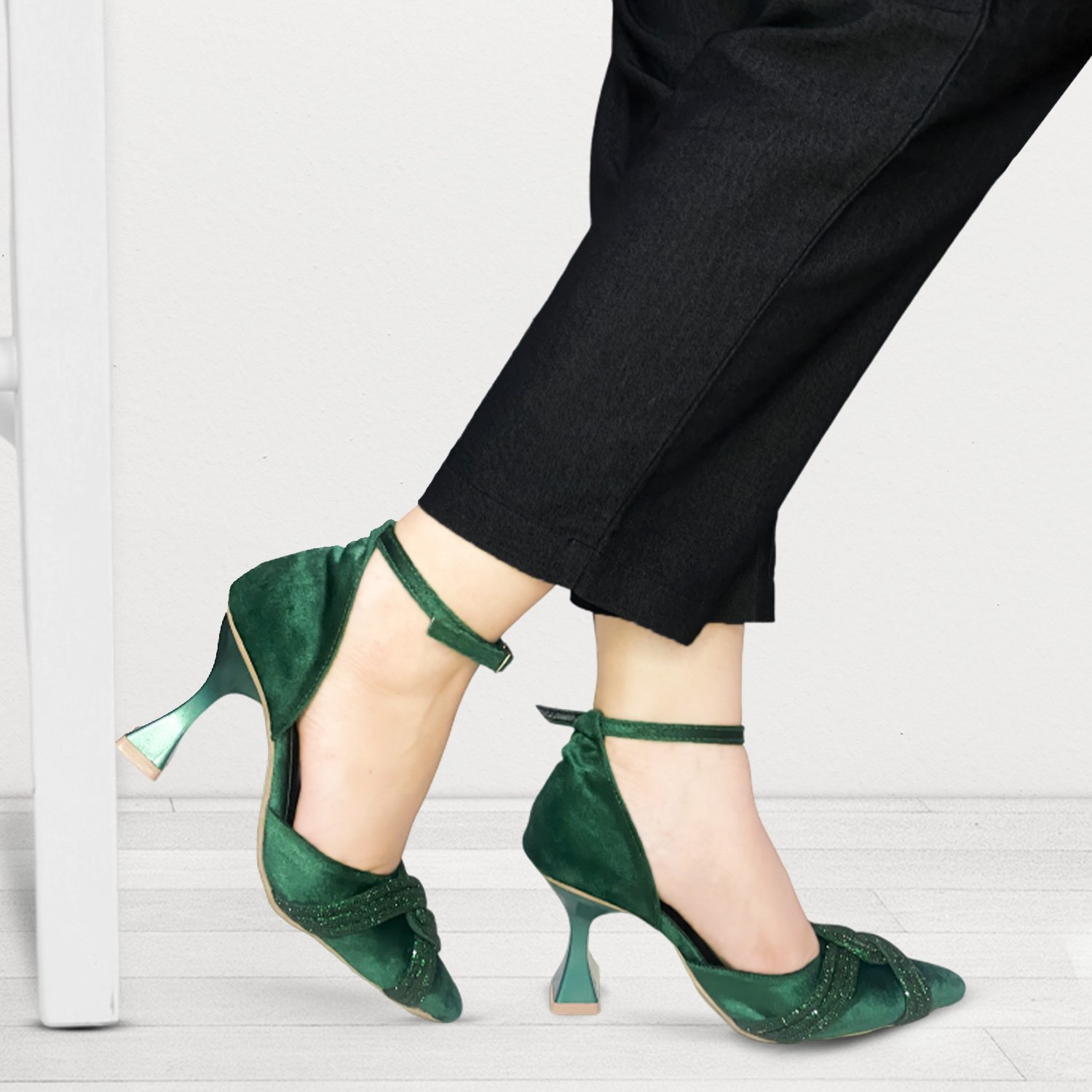 PRINCESS HEEL SANDAL | BOTTLE GREEN