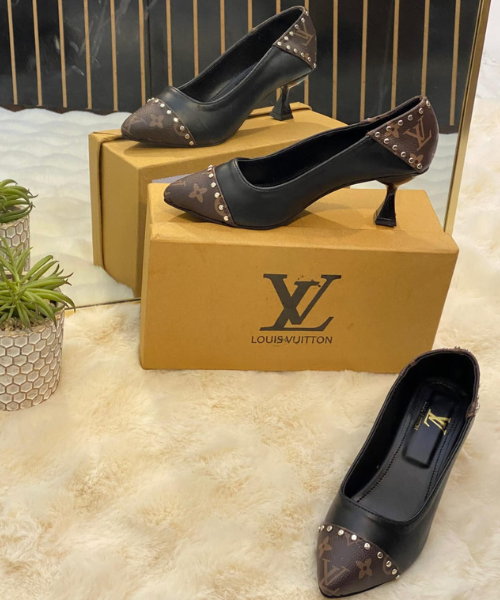 LV Charlie Court Shoe. - Image 2